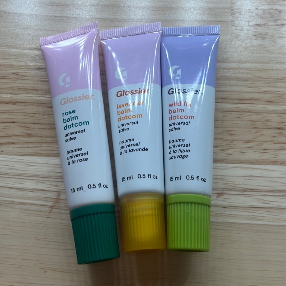 Glossier balm dot coms